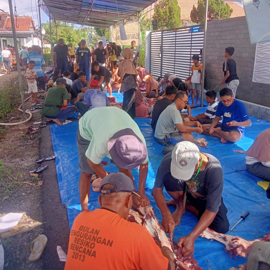 Warga Serut Laksanakan Sholat Idul Adha dan Penyembelihan Hewan Kurban dengan Khidmat